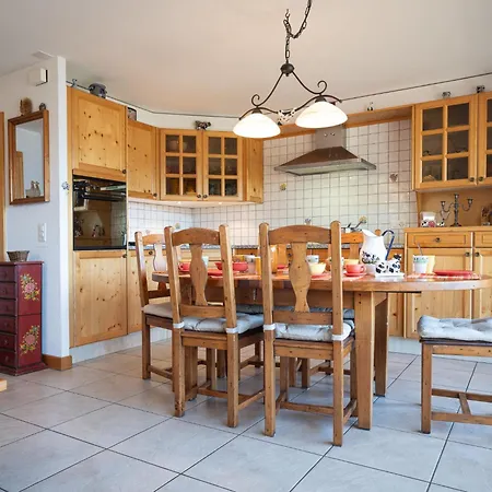 Fenestral 302 By Interhome Appartamento